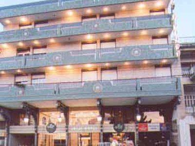 Jolly Hotel 이구메니차 외부 사진